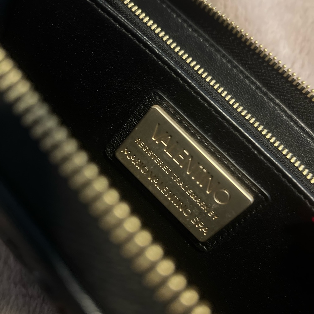 Valentino Black Wallet - Picture 3 of 5